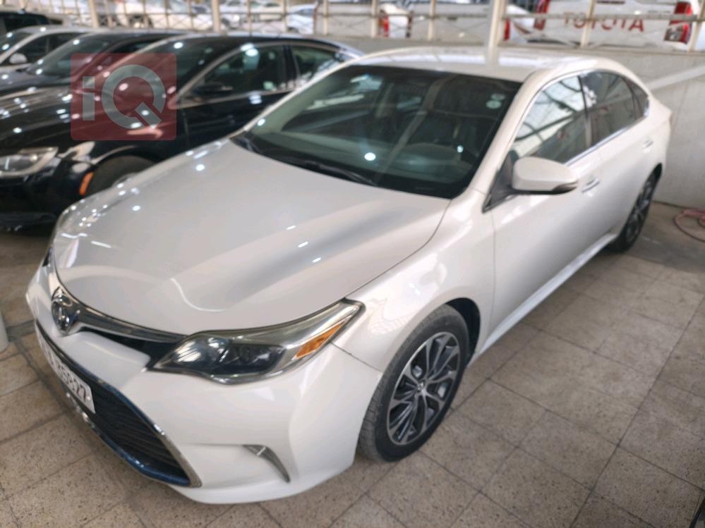 تويوتا أفالون